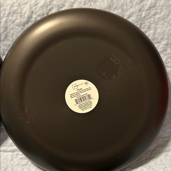 New Mainstays Set of 4 Black Bat Pattern Plastic Dinner Plates - Picture 13 of 13